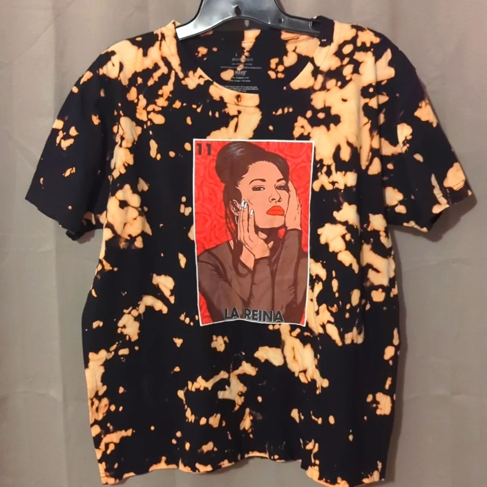 Selena La Reina loteria style women's graphic top - Picture 3 of 6